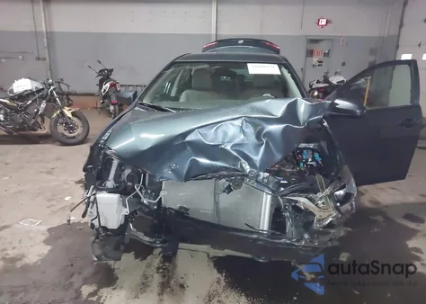 2015 Toyota Corolla Le from USA, damaged, VIN 2T1BURHE5FC457886